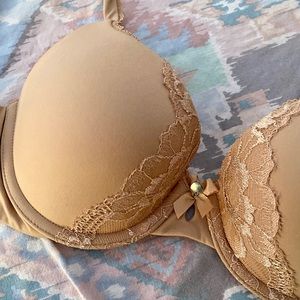 💥⚡️FINAL SALE⚡️💥 gently used VS bra